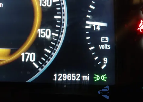 2014 Buick Lacrosse Leather Group z USA, uszkodzony, nr VIN 1G4GB5G37EF305257